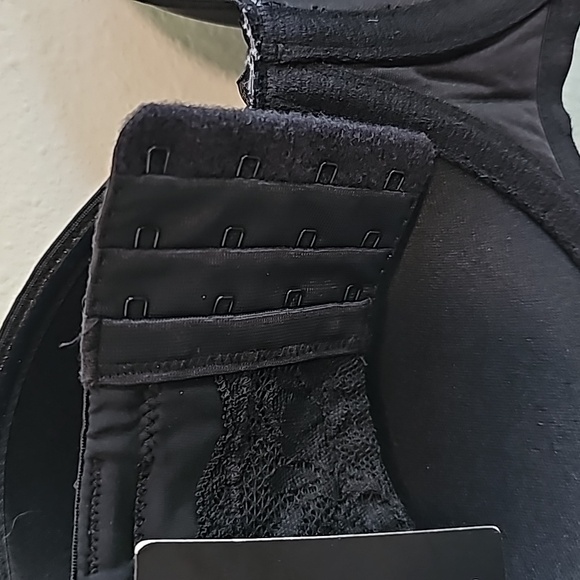 Torrid curve push-up strapless black bra 38D - Picture 6 of 7